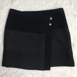 CAbi Black swathe quilted wrap skirt style #926 XS